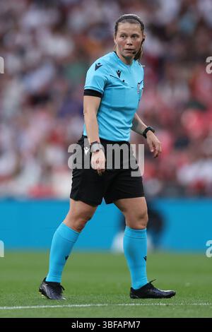 Londra, Regno Unito. 30 maggio 2025. L'arbitro Frida Klarlund durante la partita di England Women vs Portugal Women UEFA Women's Nations League al Wembley Stadium di Londra. Il credito per immagini dovrebbe essere: Paul Terry/Sportimage Credit: Sportimage Ltd/Alamy Live News Foto Stock