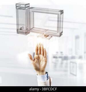 In prossimità di imprenditore mani toccano il vetro il cloud computing concetto. I supporti misti Foto Stock