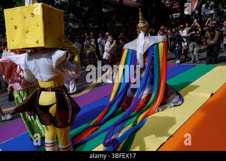 Bangkok, Thailandia. 1 giugno 2025. I sostenitori LGBTQ partecipano a una parata dell'orgoglio a Bangkok, Thailandia, domenica 1 giugno 2025. (Credit Image: © Andre Malerba/ZUMA Press Wire) SOLO PER USO EDITORIALE! Non per USO commerciale! Crediti: ZUMA Press, Inc./Alamy Live News Foto Stock