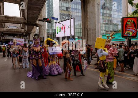 Bangkok, Thailandia. 1 giugno 2025. I sostenitori LGBTQ partecipano a una parata dell'orgoglio a Bangkok, Thailandia, domenica 1 giugno 2025. (Credit Image: © Andre Malerba/ZUMA Press Wire) SOLO PER USO EDITORIALE! Non per USO commerciale! Crediti: ZUMA Press, Inc./Alamy Live News Foto Stock