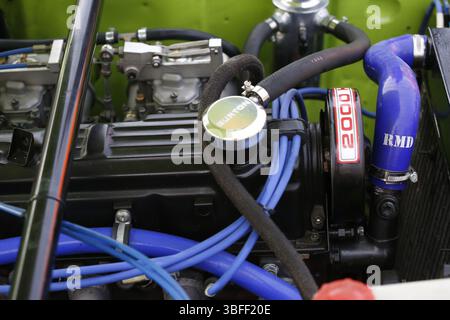 1 giugno 2025, Brighton, Inghilterra Classic Cars arrivano a Brighton Classic Cars and Kits car si riuniscono lungo il lungomare di Brighton. Le auto hanno percorso un percorso di 80 miglia dal Brooklands Museum nel Surrey, prima di allinearsi lungo Madeira Drive. Foto: Roland Ravenhill/Alamy Foto Stock