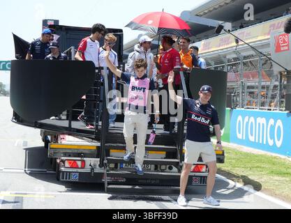 Barcellona, spagnolo. 1 giugno 2025. 31 maggio 2025, Circuit de Catalunya, Barcellona, Formula 1 Aramco Gran Premio di Spagna 2025, nella foto Max Verstappen (NLD), Oracle Red Bull Racing, Franco Colapinto (ARG), BWT Alpine F1 Team crediti: dpa/Alamy Live News Foto Stock