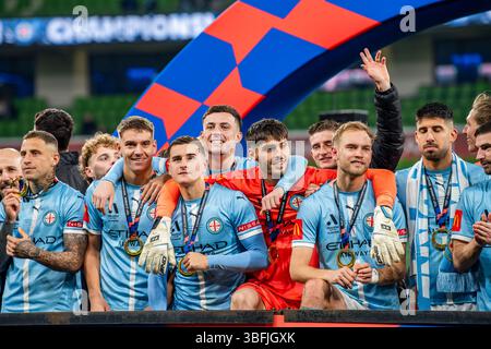 Melbourne, Australia. 31 maggio 2025. La squadra del Melbourne City è la campionessa Isuzu A-Leagues 2025 dopo aver sconfitto Melbourne Victory 1-0 all'AAMI Park. Punteggio finale: Melbourne City 1 - 0 Melbourne Victory Credit: SOPA Images Limited/Alamy Live News Foto Stock