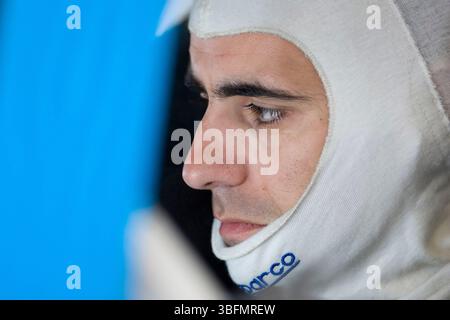 Daytona Beach, Florida, Stati Uniti. 13 febbraio 2008. Daytona Beach, FL USA - 13 febbraio 2008: Dario Franchitti aspetta per iniziare le prove al Daytona International Speedway per la 50a corsa della Daytona 500 a Daytona Beach, FL. (Credit Image: © Walter G. Arce Sr./ASP via ZUMA Press Wire) SOLO PER USO EDITORIALE! Non per USO commerciale! Foto Stock