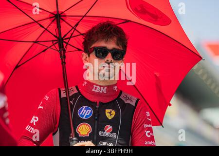 Barcellona, Spagna. 1 giugno 2025. Charles Leclerc di Monaco e Scuderia Ferrari visti durante il Gran Premio di Spagna di Formula 1. (Foto di Jay Hirano/SOPA Images/Sipa USA) credito: SIPA USA/Alamy Live News Foto Stock