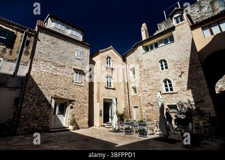 Cortile dell'Hotel Vestibule Palace a Spalato, Croazia. Foto Stock