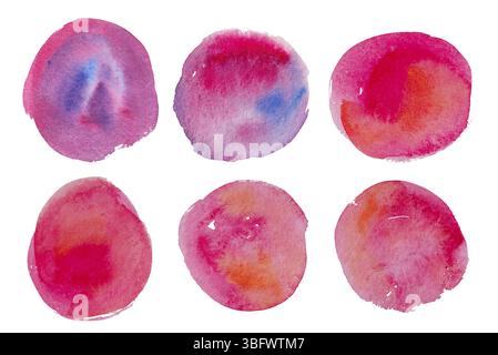 Cerchi di vernice ad acquerello rosso. Set di macchie di inchiostro per vernice a mano. Disegno dei punti traccia astratta Art. Spazzolare i cerchi dell'acquerello su carta ruvida. Foto Stock
