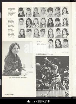 Pagina 42 dell'annuario 1972 della Edgewood High School contiene foto di gruppo degli studenti e momenti salienti delle attività extracurriculari. Foto Stock