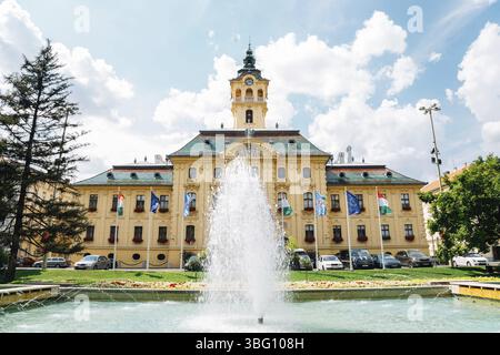 Szeged Municipio e Piazza Szechenyi in Ungheria Foto Stock