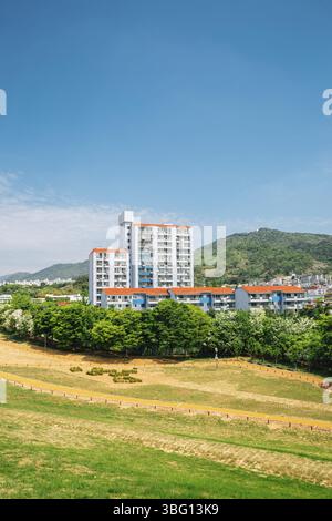 Daeseong-dong antiche Tombe e vista sulla città di Gimhae, Corea Foto Stock