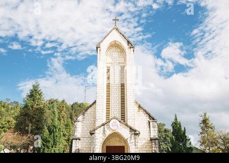Cattedrale di Notre Dame a Sapa, Vietnam, Asia Foto Stock
