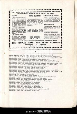 Questa pagina della città di Rushville del 1911 e dell'elenco telefonico contiene annunci pubblicitari, un elenco aziendale e una breve storia della scuola pubblica locale e delle chiese selezionate di Rushville, Indiana. Foto Stock