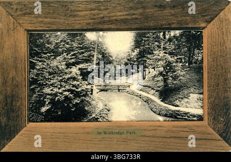 Cartolina in bianco e nero di Walbridge Park a Toledo, Ohio, che mostra una vista panoramica del paesaggio e dell'area ricreativa del parco. Foto Stock