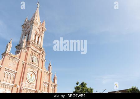 Cattedrale di da Nang Chiesa rosa in Vietnam Foto Stock