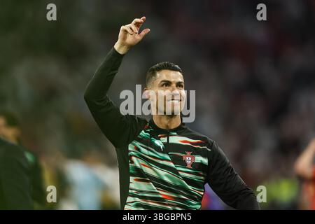 Monaco, Germania. 4 giugno 2025. Cristiano Ronaldo (POR) calcio: Cristiano Ronaldo festeggia dopo aver vinto la partita di semifinale UEFA 'Nations League' tra la Germania 1-2 e il Portogallo alla Monaco Football Arena di Monaco, Germania . Crediti: Mutsu Kawamori/AFLO/Alamy Live News Foto Stock