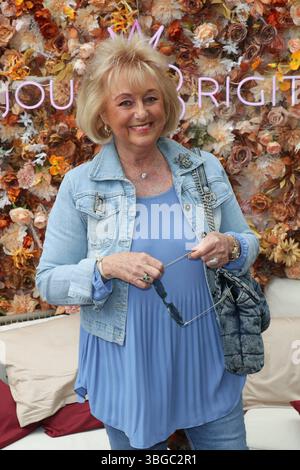 BIJOU BRIGITTE HERBST-WINTER 2025 04.06.2025 Stefanie Simon, Präsentation der Bijou Brigitte Kollektion Herbst und Winter 2025 in der Rudoplhs Eventlocation, Amburgo, 04.06.2025 *** BIJOU BRIGITTE AUTUNNO INVERNO 2025 04 06 2025 Stefanie Simon, presentazione della collezione Bijou Brigitte autunno e inverno 2025 presso Rudoplhs Eventlocation, Amburgo, 04 06 2025 Copyright: XEventpressxBecherx Foto Stock