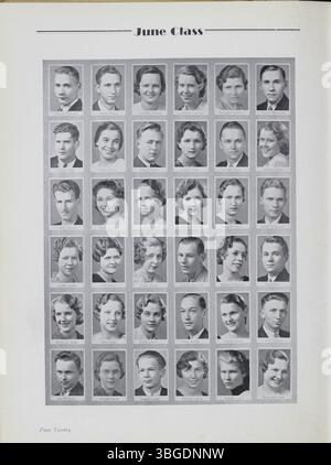 Annuario della South High School, 1934. Intitolato Senior Book, questo annuario cattura la storia della South High School situata in Ann Street, Columbus, Ohio. La South High School ha attraversato diverse sedi, a partire dalla Ohio Avenue Elementary dal 1895 al 1897, per poi trasferirsi all'edificio della Columbus High School, e infine stabilirsi al 345 di Deshler Avenue nel 1900. La scuola si trasferì nel suo attuale edificio nel 1924, con l'edificio Barrett chiuso nel 2006. Foto Stock