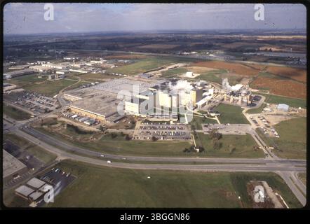 Vista aerea della fabbrica di birra Anheuser Busch su Schrock Road. Il birrificio è stato aperto nel 1968 e si trova al 700 di Schrock Road a Columbus, Ohio. Foto Stock