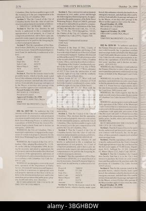 Il Columbus City Bulletin del 1998 contiene registrazioni delle azioni del consiglio comunale, ordinanze, avvisi di servizio pubblico, pubblicità per offerte e proposte e attività di acquisto del Consiglio, il tutto supervisionato dall'impiegato della città. Foto Stock