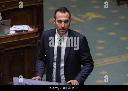 Bruxelles, Belgio. 5 giugno 2025. Les Engages' Xavier Dubois nella foto durante una sessione plenaria della camera presso il parlamento federale, a Bruxelles, giovedì 05 giugno 2025. BELGA FOTO NICOLAS MAETERLINCK credito: Belga News Agency/Alamy Live News Foto Stock