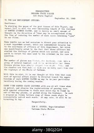 Questo numero dell'Indiana Law Enforcement Digest dell'agosto 1940 descrive in dettaglio le operazioni della polizia di Stato dell'Indiana, vari uffici, statistiche e include profili di individui ricercati. Foto Stock