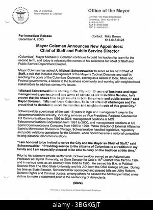 I comunicati stampa del 2003 dell'ufficio del sindaco Michael Coleman mostrano il suo ruolo di primo sindaco afroamericano di Columbus, Ohio, e sottolineano gli sforzi della sua amministrazione per servire la comunità. Foto Stock