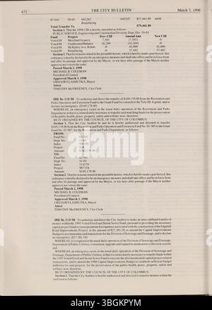 Il Columbus City Bulletin del 1998, supervisionato dall'impiegato comunale, contiene i procedimenti del consiglio comunale, aggiornamenti della funzione pubblica, ordinanze, risoluzioni, pubblicità per le offerte, proposte e attività del consiglio di acquisto. Foto Stock