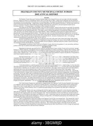 Questa edizione del Columbus Annual Report 2002 include una contabilità completa delle entrate e delle spese della città, con le relazioni del Committee of Ways and Means, del City Clerk e del City Treasurer. La relazione offre trasparenza nella gestione finanziaria e nella pianificazione del bilancio della città. Foto Stock