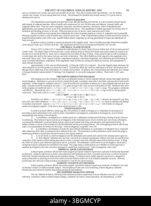 Il rapporto annuale della città di Columbus del 2002 descrive in dettaglio le entrate e le spese della città. Include relazioni del Committee of Ways and Means, del City Clerk e del City Treasurer, che forniscono una panoramica completa dello stato finanziario e delle attività della città per l'anno. Foto Stock