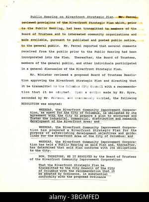 I 1985 minuti dalla Riverfront Community Improvement Corporation illustrano le discussioni sullo sviluppo dell'area del lungofiume nel centro di Columbus. Il documento fa parte degli archivi della commissione area di Franklinton. Foto Stock