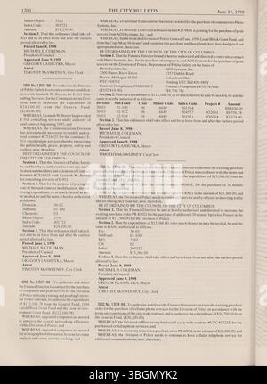 Il Columbus City Bulletin 1998, supervisionato dall'impiegato comunale, documenta i lavori del consiglio comunale, le ordinanze approvate, risoluzioni, aggiornamenti del servizio pubblico, pubblicità per le offerte, e aggiornamenti sulle attività del dipartimento cittadino. Foto Stock
