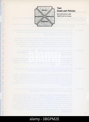 Il piano di assistenza per gli alloggi del terzo anno 1977 fornisce una strategia per lo sviluppo degli alloggi ai sensi della legge del 1974 sugli alloggi e lo sviluppo comunitario. Comprende un'analisi dettagliata delle condizioni abitative, integrata da mappe e tabelle, incentrata su sforzi coordinati pubblici e privati per garantire alloggi a prezzi accessibili. Foto Stock