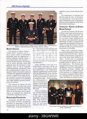 Questa sezione del rapporto annuale 2005 della Columbus Division of Police delinea le statistiche chiave sulle attività della polizia, descrivendo in dettaglio le prestazioni degli agenti e le tendenze del crimine per l'anno, oltre a metriche di performance specifiche per il reparto. Foto Stock