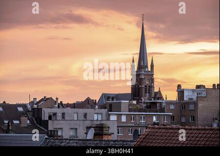 Vista panoramica della città al tramonto su Bruxelles, Belgio, Europa Foto Stock