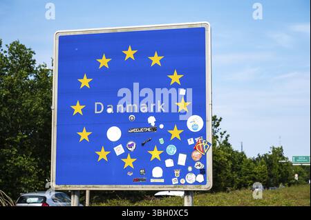 Rodbyhavn, Lolland, Danimarca, 21 luglio 2024 - firma ai confini della Danimarca, Europa Foto Stock