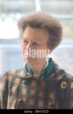 HRH The Princess Royal visita la Caledonian Horticultural Society a Saughton Park, Edimburgo crediti: James Taylor/Alamy Live News Foto Stock