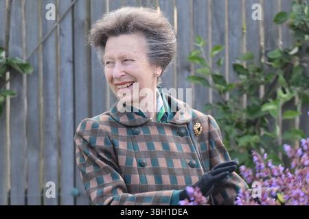 HRH The Princess Royal visita la Caledonian Horticultural Society a Saughton Park, Edimburgo crediti: James Taylor/Alamy Live News Foto Stock