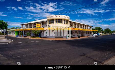 St George, QLD, Australia - edificio alberghiero australiano Foto Stock