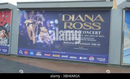 Londra, Regno Unito 26 maggio 2025 Diana Ross Live in Concert Billboard al Kylie Minogue Tension Tour Night 1 alla O2 Arena il 26 maggio 2025 a Londra, Regno Unito. Foto di Barry King/Alamy Stock Photo Foto Stock