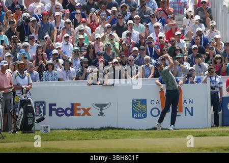 Caledon, Ontario, Canada. 7 giugno 2025. Nick Taylor parte alla prima buca durante il terzo round del RBC Canadian Open tenutosi al TPC Toronto a Osprey Valley a Caledon, Ontario, Canada. Daniel Lea/CSM/Alamy Live News Foto Stock