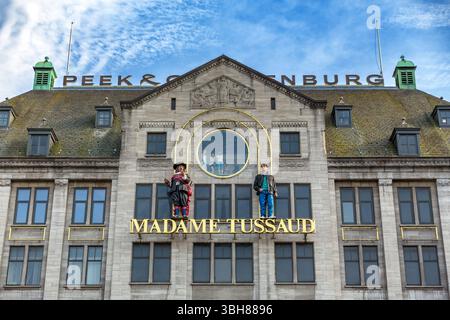 Amsterdam, Paesi Bassi - 7 luglio 2014: L'esterno dell'edificio Madame Tussaud ad Amsterdam. Un museo di cere che raffigura modelli realistici di famou Foto Stock