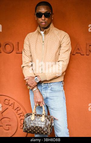 Parigi, Francia. 8 giugno 2025. Pharrell WILLIAMS durante la quindicesima giornata del Roland-Garros 2025, Open di Francia, torneo di tennis del grande Slam l'8 giugno 2025 allo stadio Roland-Garros di Parigi, Francia - Photo Matthieu Mirville/DPPI Credit: DPPI Media/Alamy Live News Foto Stock