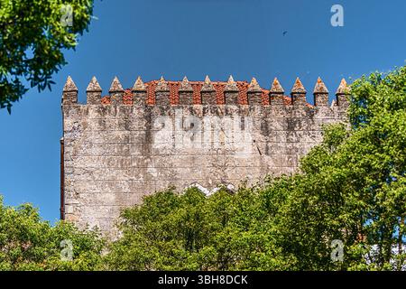 Evora, Portogallo, 26 maggio 2022: Il centro storico di Évora è ben conservato e mostra influenze romane, moresche e medievali. Foto Stock