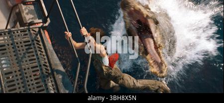 Jurassic World Rebirth è un film di fantascienza statunitense diretto da Gareth Edwards e scritto da David Koepp. È un sequel autonomo di Jurassic World Dominion (2022), il quarto film di Jurassic World e il settimo capitolo complessivo della serie Jurassic Park. Foto Stock