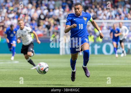 Stoccarda, Germania. 8 giugno 2025. Stoccarda, Germania, 8 giugno 2025: Kylian Mbappé (10 fra) durante la UEFA Nations League 3° posto tra Germania e Francia alla Stuttgart Arena di Stoccarda, Germania. Philipp Kresnik (Philipp Kresnik/SPP) credito: SPP Sport Press Photo. /Alamy Live News Foto Stock