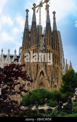 BARCELLONA, SPAGNA - 12 MAGGIO 2018. Basilica de la Sagrada Familia a Barcellona. Esterno della chiesa della Sagrada Familia Foto Stock