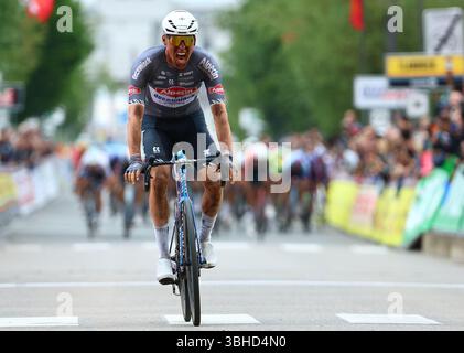 Anversa, Belgio. 9 giugno 2025. Il belga Timo Kielich di Alpecin-Deceuninck festeggia dopo aver vinto la gara ciclistica di un giorno d'élite maschile di Anversa Port Epic, 182 km dentro e intorno ad Anversa, seconda gara (2/8) nella lotto Belgium Cup, lunedì 09 giugno 2025. BELGA FOTO DAVID PINTENS credito: Belga News Agency/Alamy Live News Foto Stock