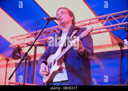 7 giugno 2025, Doncaster, South Yorkshire, Regno Unito: James Walsh di Starsailor Performing al Donny Fest 2025 , Doncaster, Regno Unito (Credit Image: © Robin Burns/ZUMA Press Wire) SOLO USO EDITORIALE! Non per USO commerciale! Foto Stock