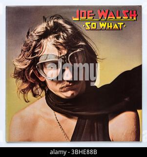 Copertina LP di so What, il terzo album in studio di Joe Walsh, pubblicato nel 1974 Foto Stock