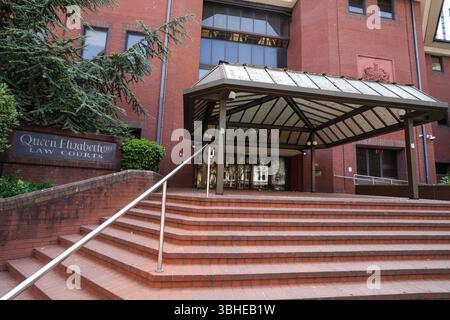 Newton Street, Birmingham, 8 giugno 2025. Vista generale della Corte Corona di Birmingham, conosciuta anche come Corte della Regina Elisabetta II, Birmingham. Crediti: British News and Media/Alamy Live News Foto Stock